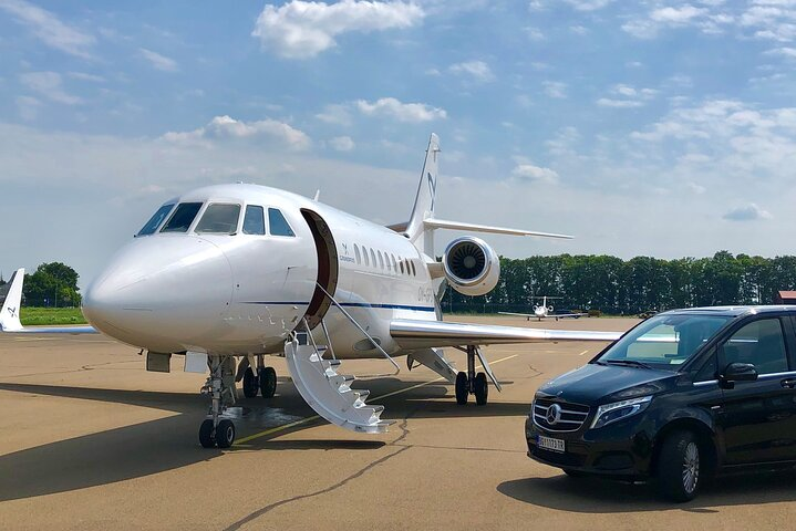 VAN Private transfer from Belgrade Airport - Photo 1 of 11