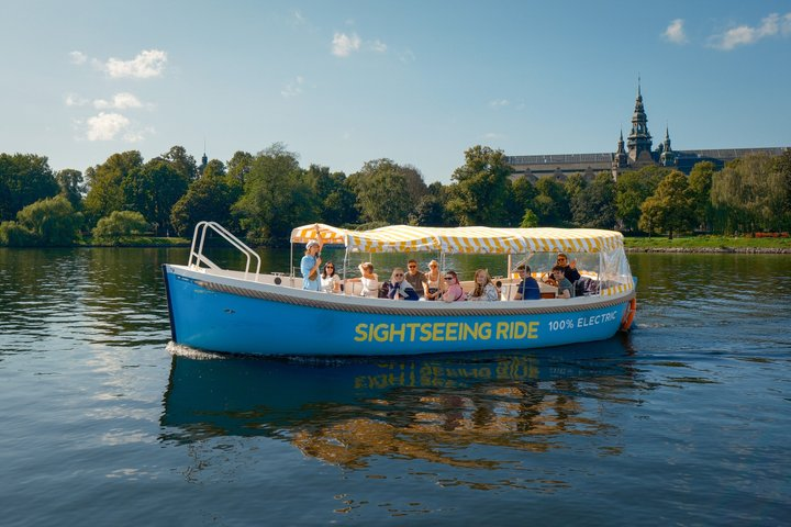 Open Electric Boat Ride in Stockholm with Live-Guide - Photo 1 of 10