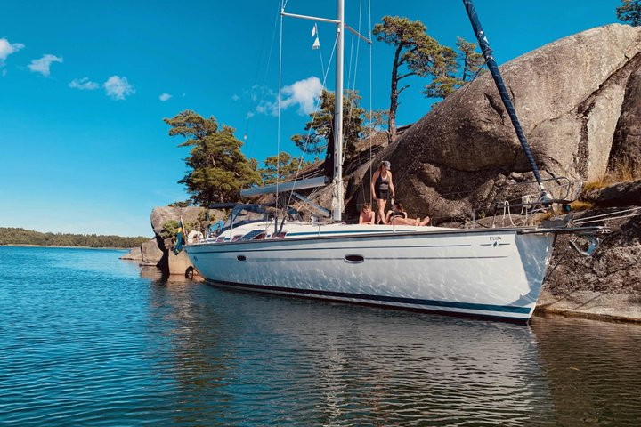 Private Yacht Cruise with Lunch or Dinner in Stockholm Archipelago - Photo 1 of 10