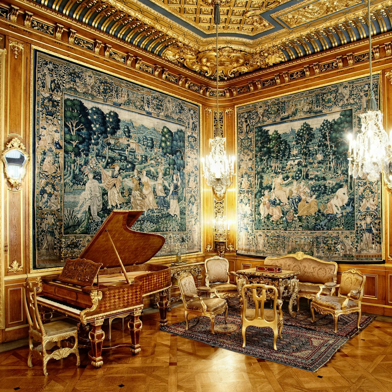 Step into a lavish 1890s townhouse where exquisite tapestries an elegant piano and ornate furnishings reveal the rich heritage of the von Hallwyl family’s storied past. Discover timeless luxury.