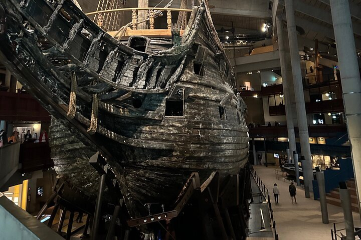 Explore the majestic Vasa ship a 17th-century marvel and uncover the stories of its sinking recovery and secrets from a bygone era. Perfect for curious minds!