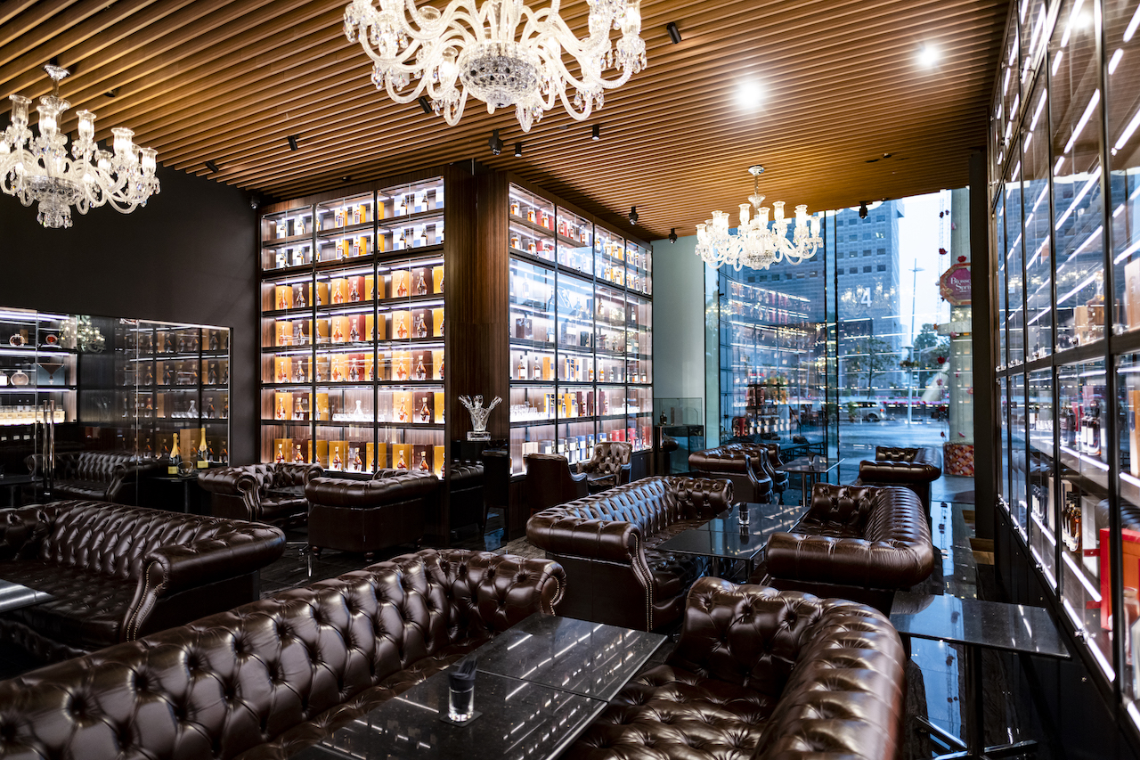 KrisFlyer Experiences - Rare Whiskies Tasting at the Grande Whisky Museum - Photo 1 of 6