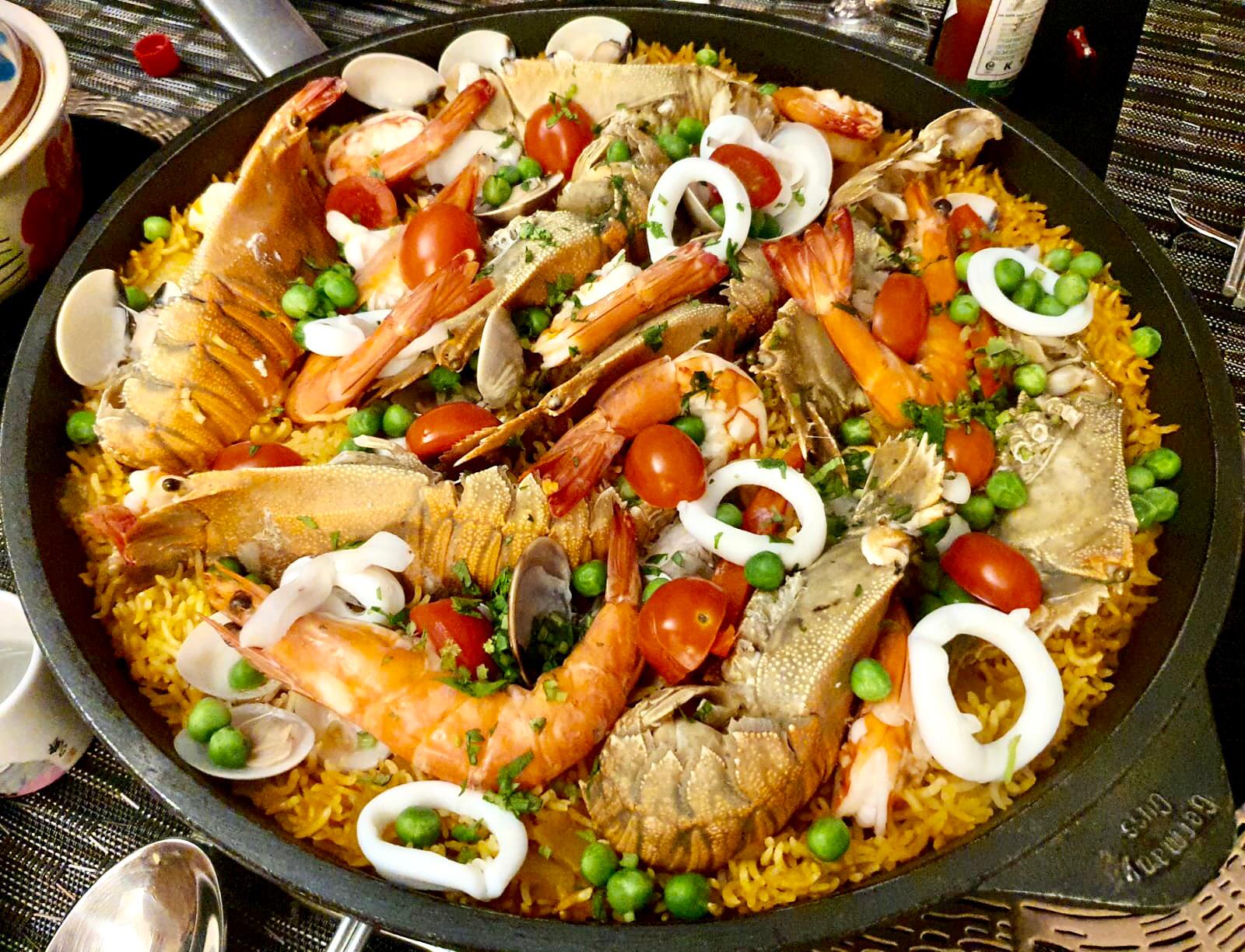 Savor a delightful 10-course Asian fusion feast crafted by Chef Dom surrounded by the stunning Orchard Road skyline where traditional Thai flavors meet the rich tapestry of Peranakan cuisine.