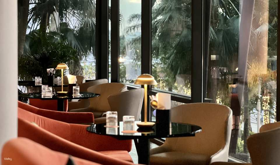 Fireside Bar & Lounge at Sentosa Cove | Singapore - Photo 1 of 6