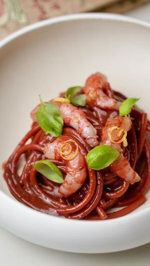 Fork in The Jungle: Mare - Photo 1 of 10