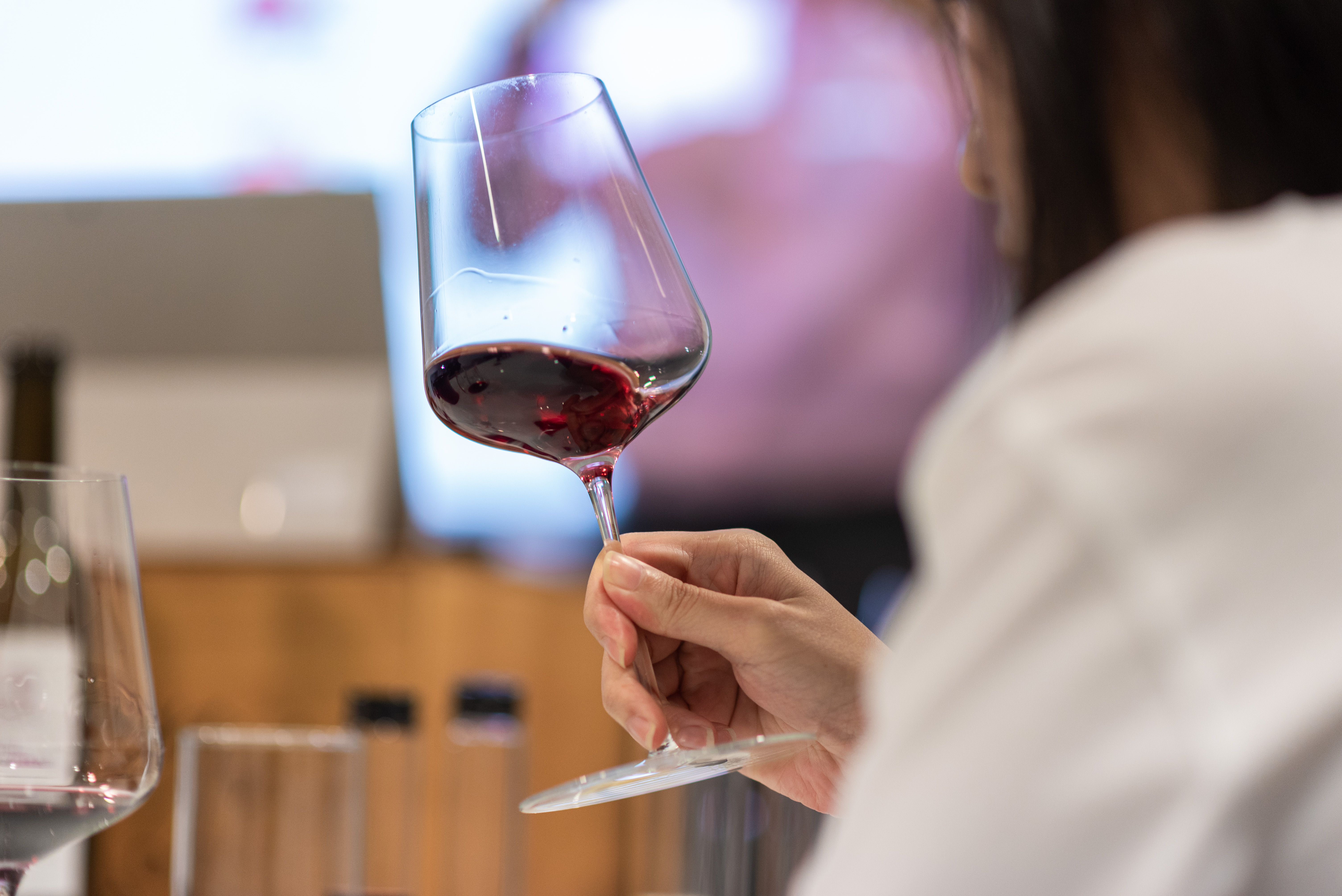Explore the nuances of French wine as you savor a diverse selection enhancing your palate while uncovering the stories behind each region and grape varietal. A delightful exploration awaits.