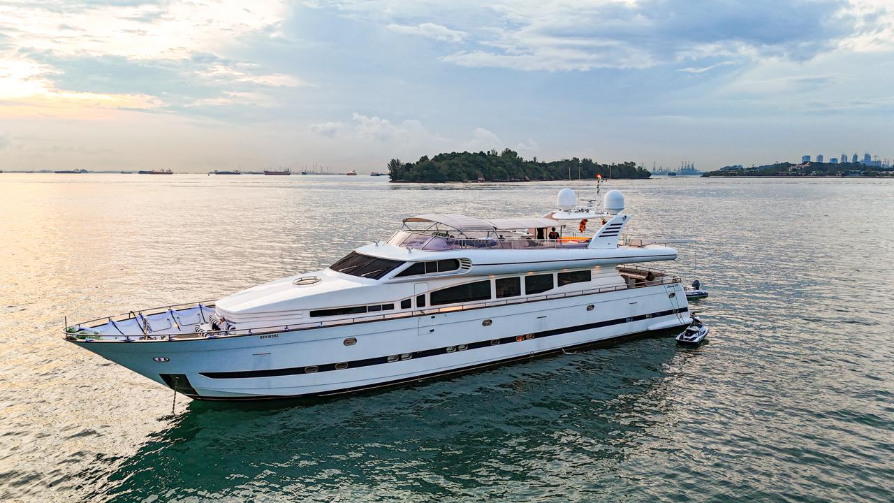 Leviathan 8 Private Yacht Charter with Jacuzzi - Photo 1 of 10