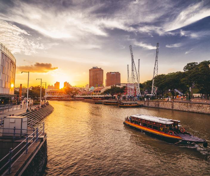 Marina Bay Night Walk : Spectra, Garden Rhapsody - Photo 1 of 6