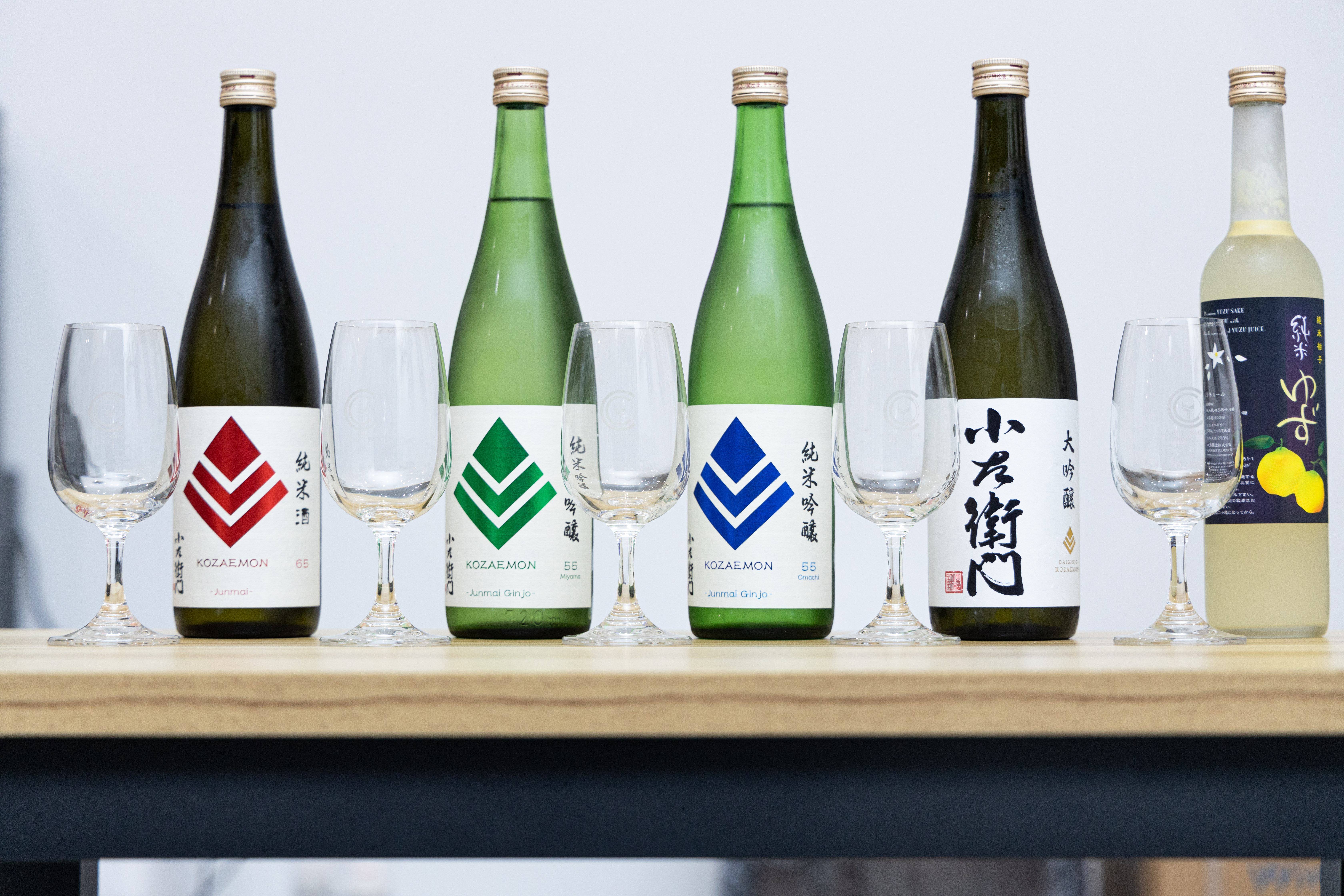 Experience the intricate flavors of Japan with five carefully curated sake styles. Dive deep into the art of sake-making while savoring the finest offerings from Nakashima Brewery.