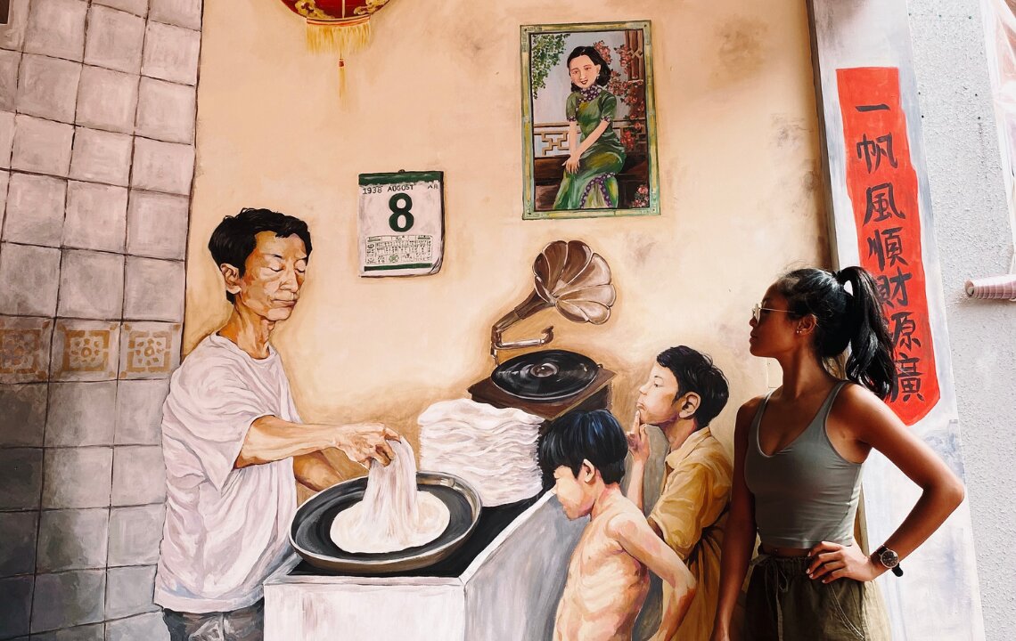 Explore the rich tapestry of Peranakan culture in Joo Chiat where food art and history blend seamlessly revealing stories behind every mural and tradition.