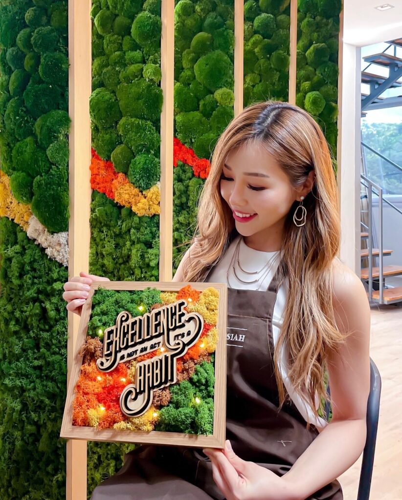 Create your own unique nature-inspired art at The Mossiah while surrounded by stunning moss displays. Enjoy a hands-on experience that sparks creativity and a deeper connection to the environment.