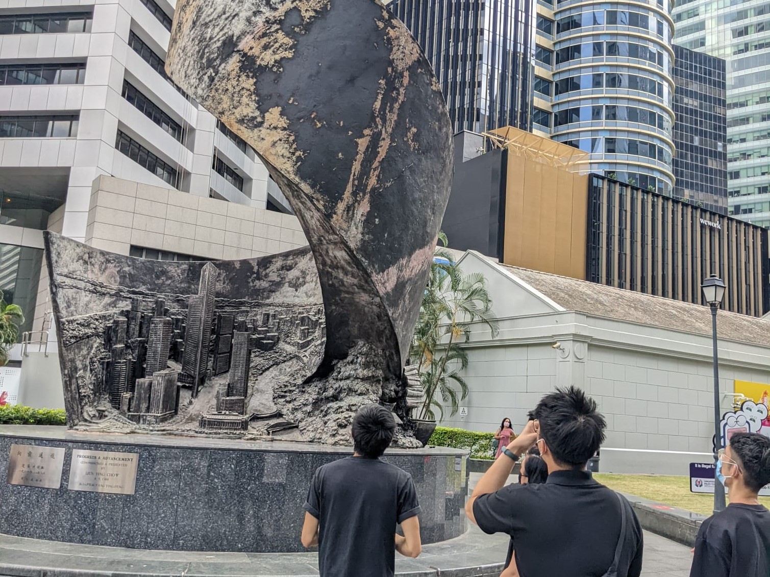 Exploring Raffles Place reveals fascinating sculptures and historical landmarks perfect for photography enthusiasts. Capture unique moments and unleash creativity with a fun art jamming session nearby.