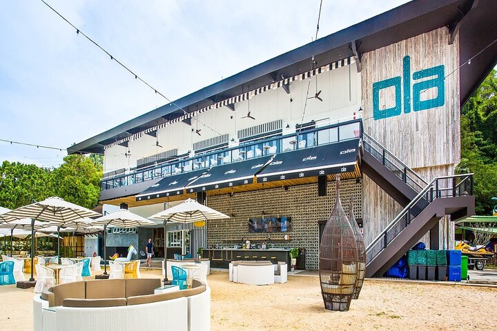 Singapore: Stand up Paddleboard - Ola Beach Club - Photo 1 of 9