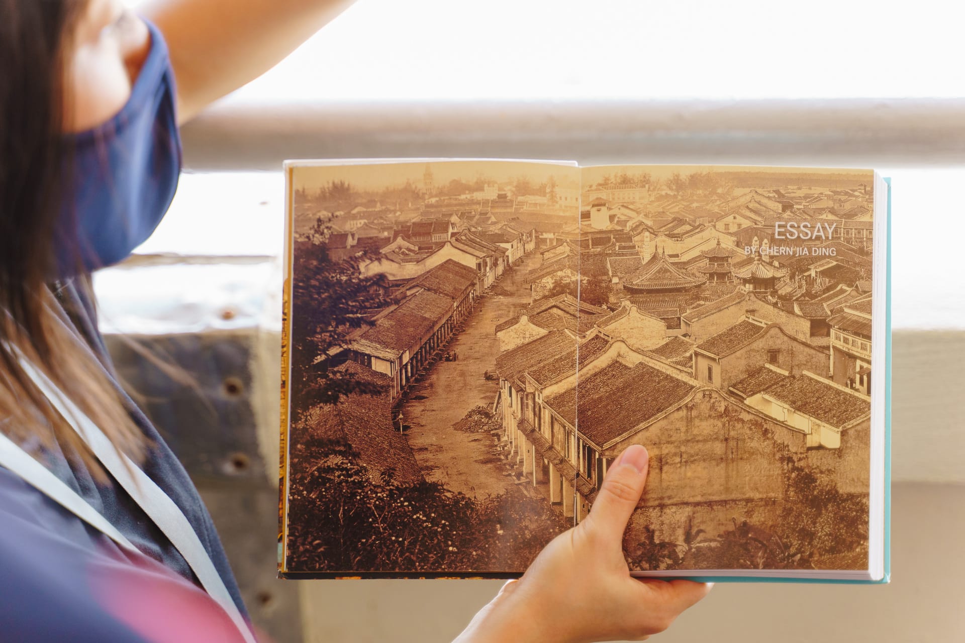 Discover hidden stories and architectural treasures of Little India through captivating historical insights enriching your experience in one of Singapore's most colorful neighborhoods. A journey awaits!