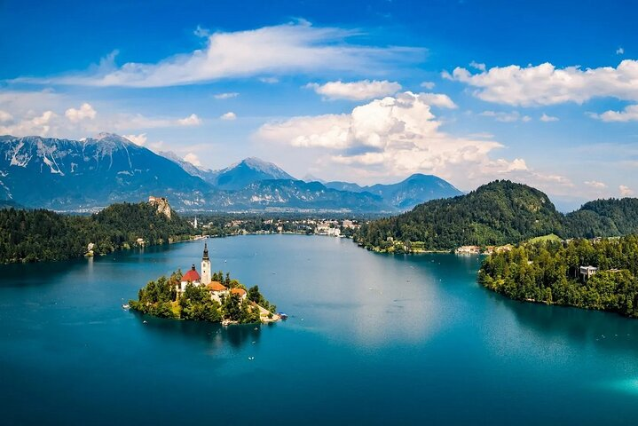 An amazing journey to Ljubljana capital city and marvelous Lake Bled - Photo 1 of 7