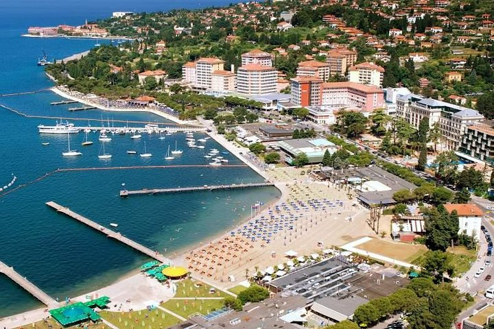 Ljubljana/Airport- Kranjska Gora/ Pokljuka. Private transfer.  - Photo 1 of 4