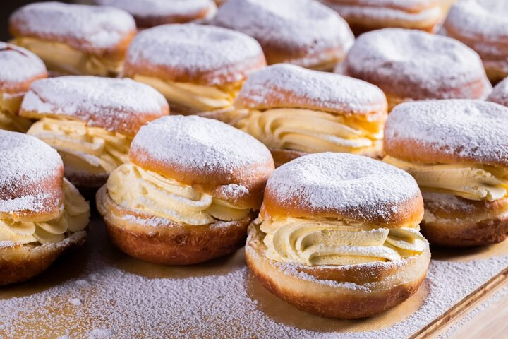  slovenian homemade doughnut
