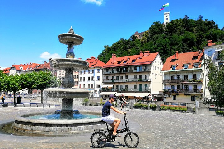 Ljubljana Sightseeing Tour by Electric Bikes - Photo 1 of 3