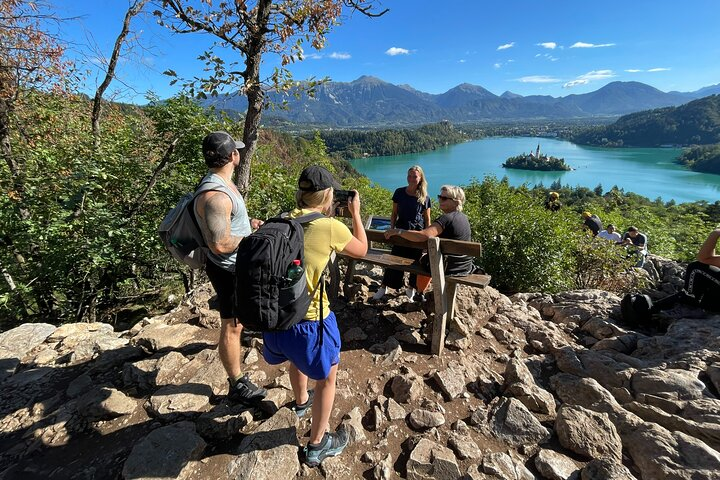 Slo classic: Bled, Kranjska Gora, Planica, Peričnik (group of 4) - Photo 1 of 14