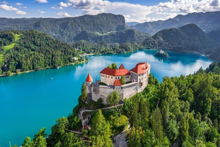Private tour/shore excursion to Lake Bled from Koper - Photo 1 of 5
