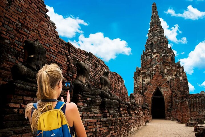 Explore historic ruins and ancient temples capturing unforgettable moments in the UNESCO World Heritage Site of Ayutthaya where every step reveals a story steeped in rich culture.