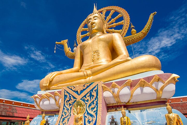 Discover the majestic Big Buddha in Koh Samui an iconic landmark surrounded by serene beauty where art and spirituality blend seamlessly perfect for memorable photo opportunities and cultural insights.