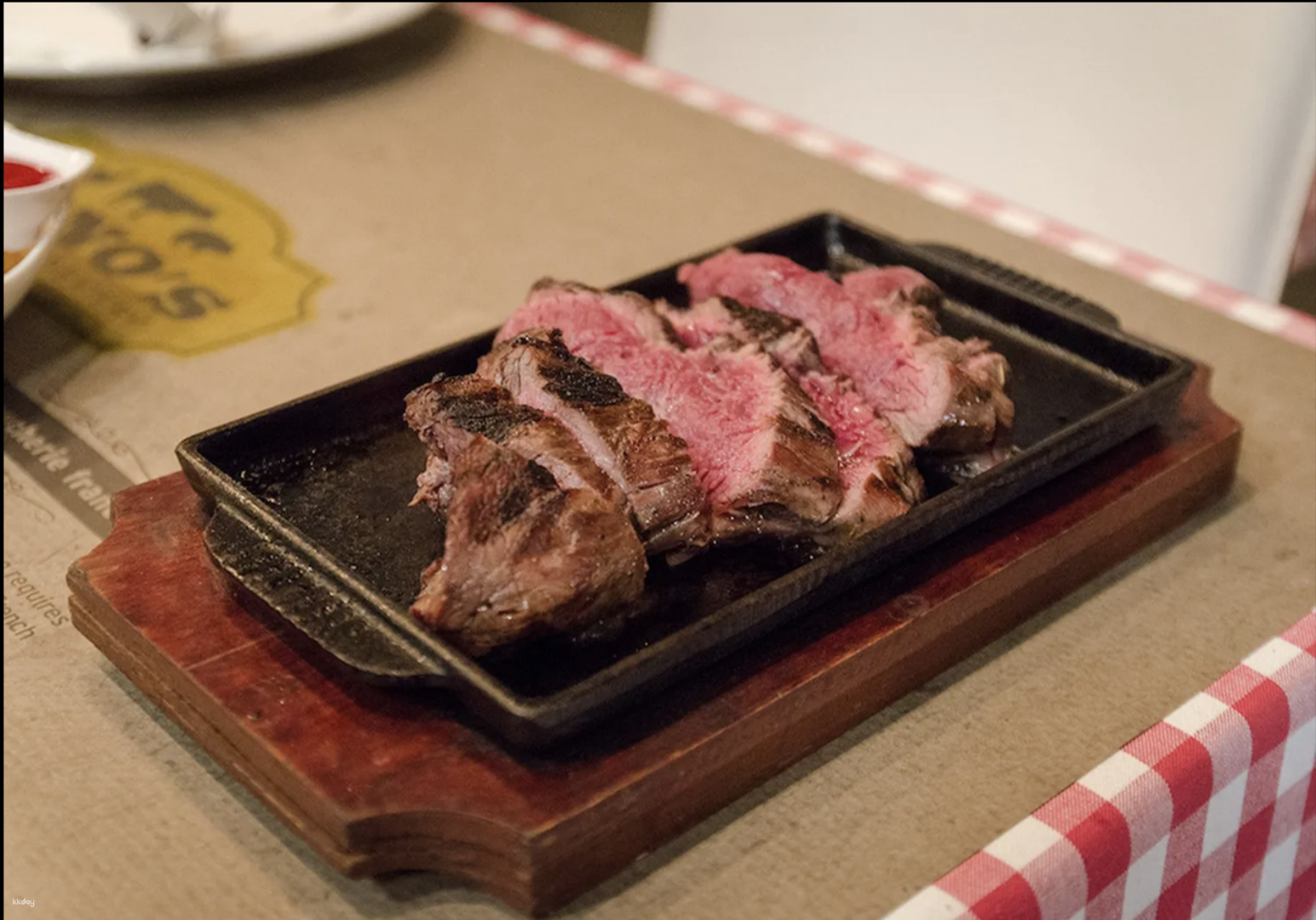 Savor the rich flavors of premium dry-aged beef at Arno's Town Riverside where expertly grilled dishes create a memorable dining experience amid the charm of Bangkok’s riverside.