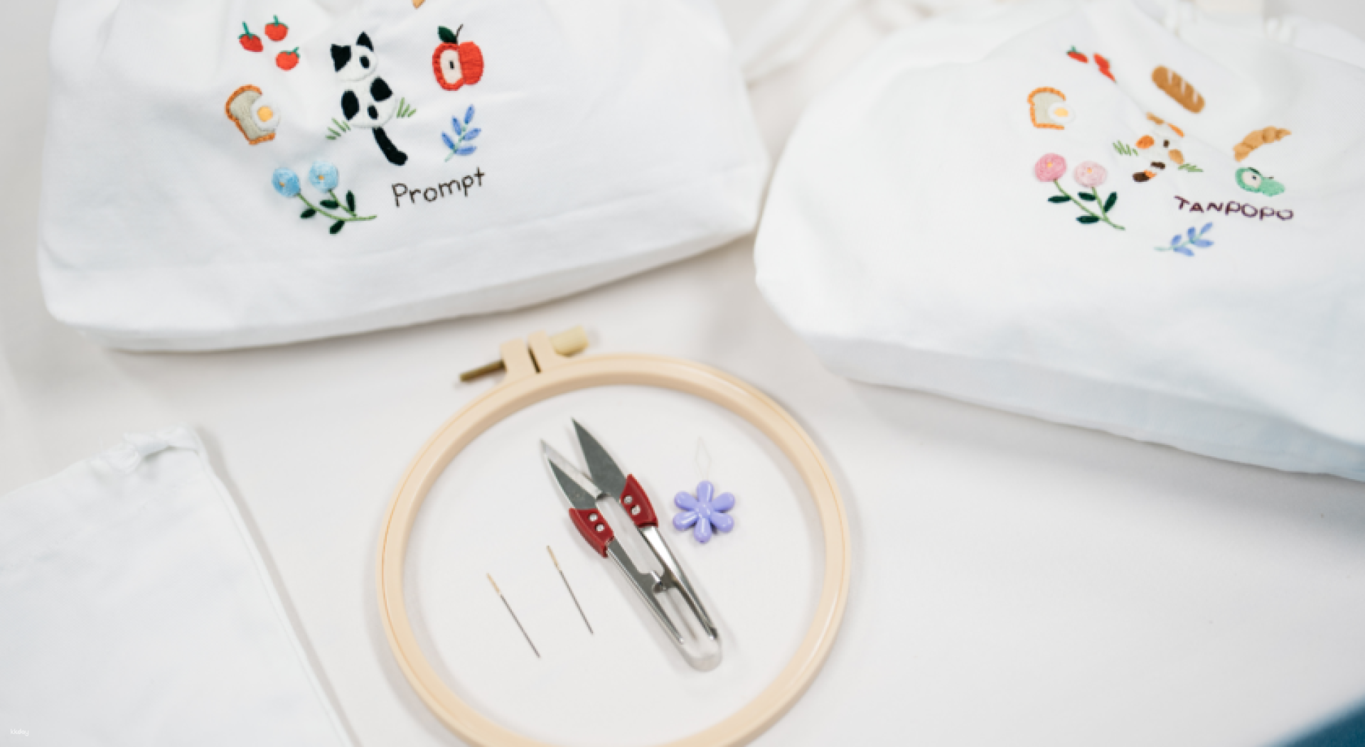 Art Workshop at Prompt Art Space | Bangkok - Photo 1 of 9