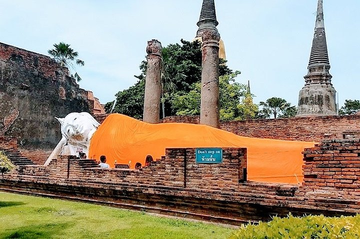 Explore the ancient wonders of Ayutthaya where historic ruins and majestic temples reveal stories of Thailand's rich heritage making each moment a memorable journey through time.