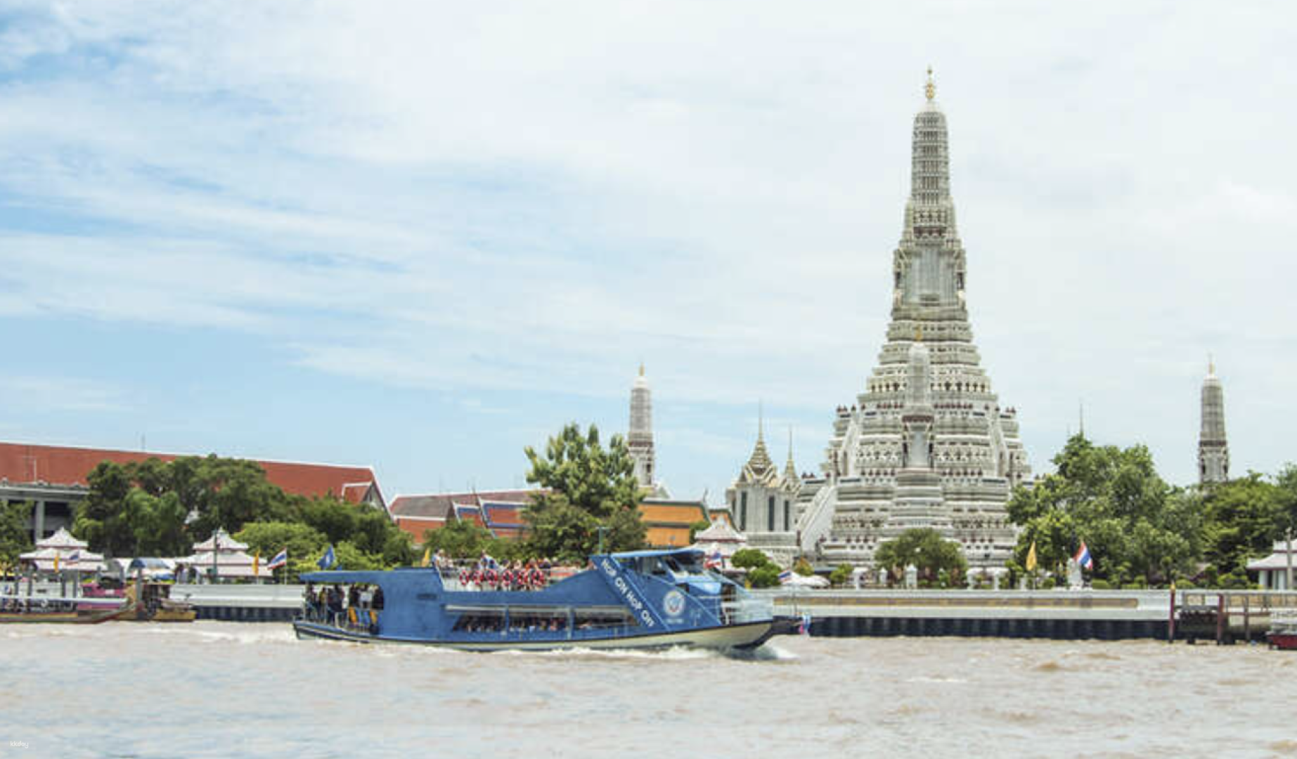 Discover the beauty of Bangkok as you cruise along the Chao Phraya River taking in stunning views of the Grand Palace Emerald Temple and Wat Arun from a comfortable boat.