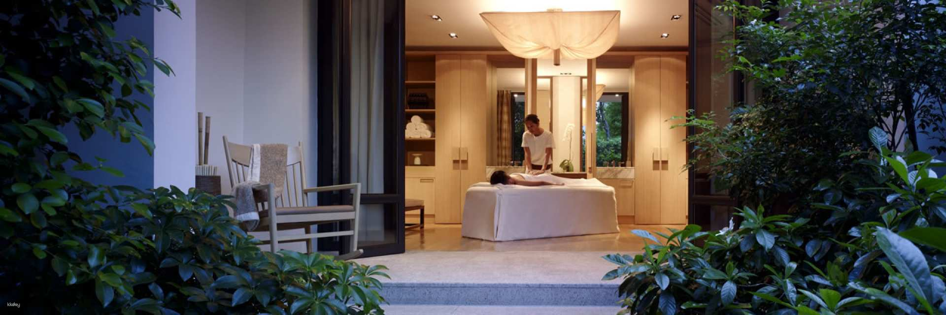 Experience ultimate relaxation at I.SAWAN Residential Spa & Club where serene surroundings and traditional Thai treatments come together to rejuvenate the mind and body. Indulge in personalized wellness.