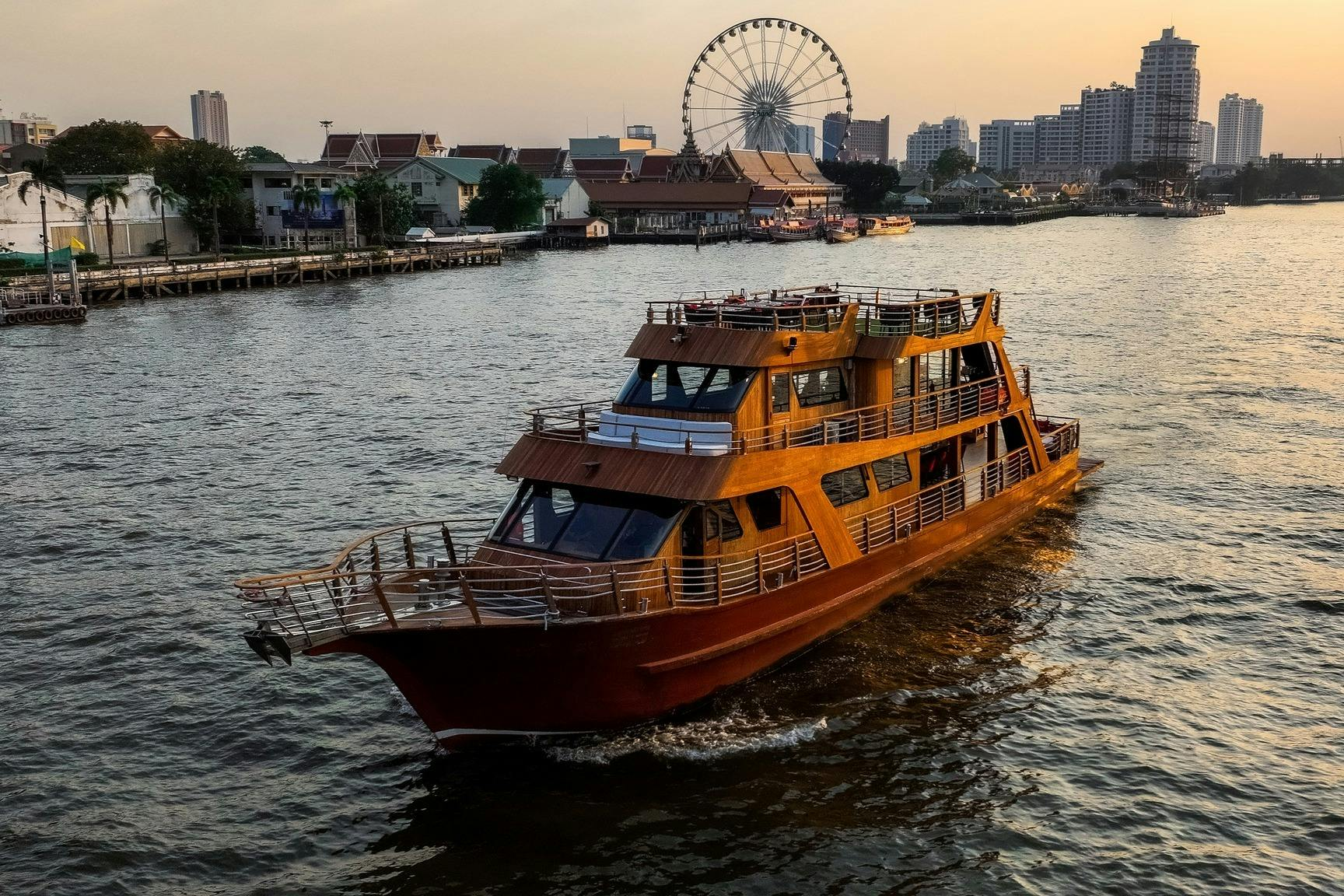 Bangkok: Pruek Luxury Evening Dinner Cruise - Photo 1 of 8