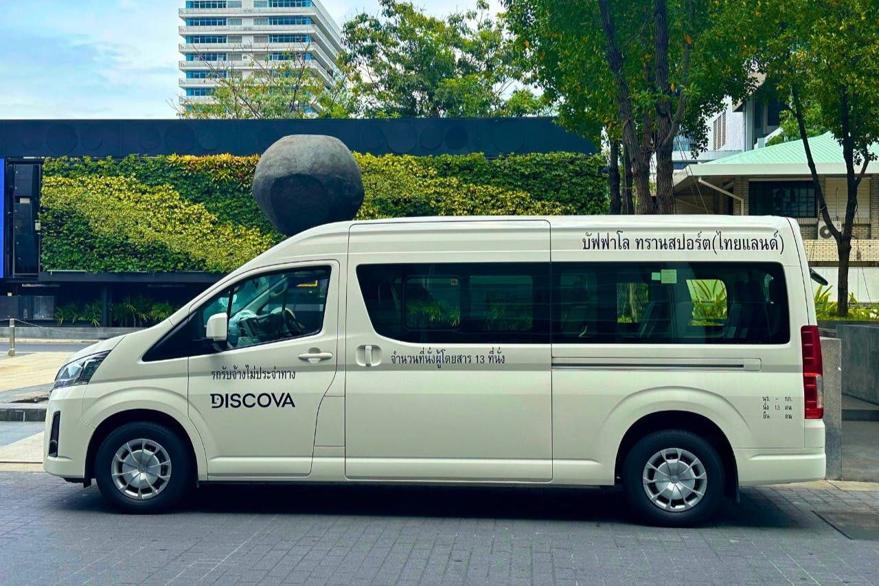 Bangkok: Shared Van Transfer from Suvarnabhumi Airport to City Center - Photo 1 of 7