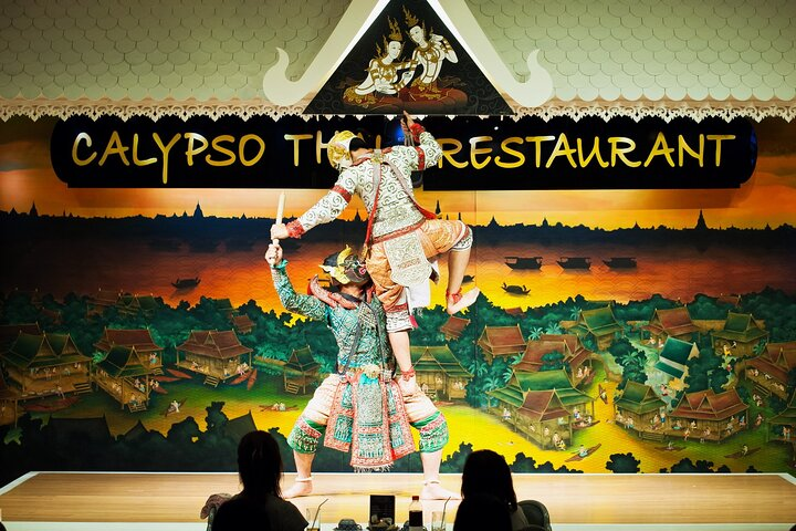 Experience the beauty of traditional Thai dance at Calypso Thai Restaurant paired with an exquisite set dinner all while surrounded by stunning cultural performances in Bangkok.