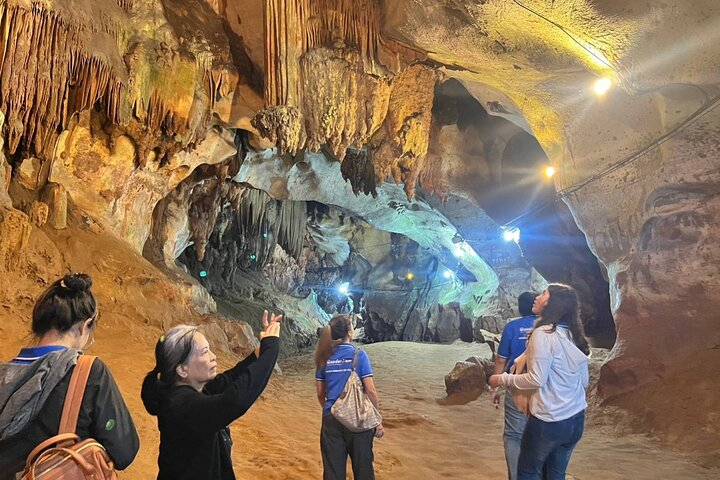 Explore the stunning rock formations and unique geological features of Chiang Dao Cave while learning about the diverse cultures of hill tribe villages surrounding Chiang Mai.