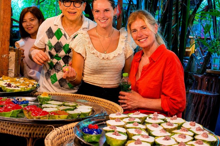 Countryside Bangkok and a Local Floating Market Tour by Bicycle Including Lunch - Photo 1 of 10