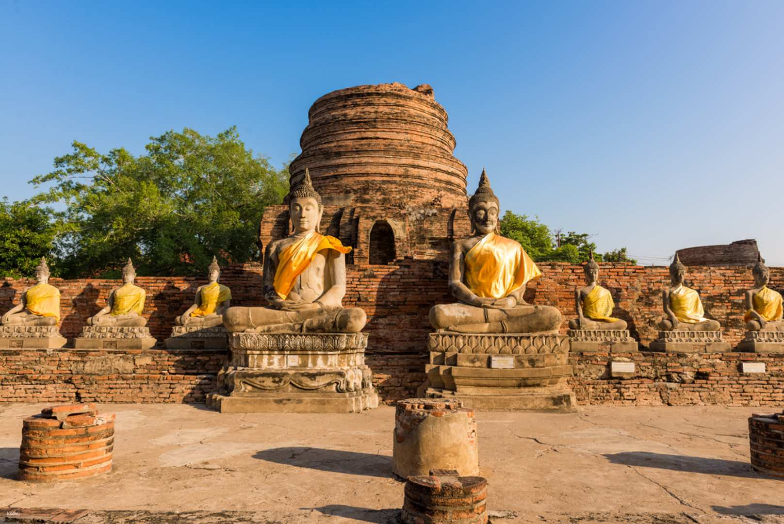 Explore the stunning ruins of Ayutthaya where ancient history meets serene landscapes creating the perfect backdrop for a memorable journey through Thailand's rich heritage.