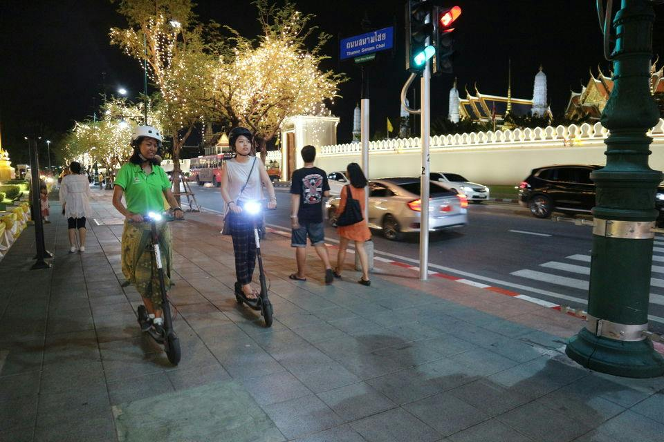 E-Scooter Night Tour: Electric Scooter Ride with Local Street Food - Photo 1 of 5