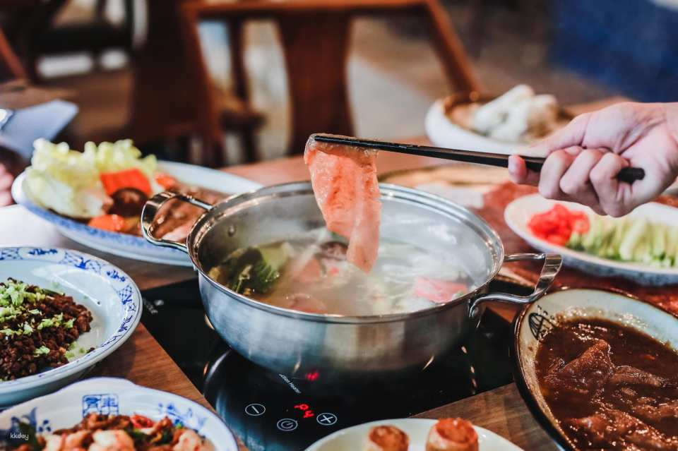 Earw Thai Suki Boran Signature Set Voucher | Thailand - Photo 1 of 6