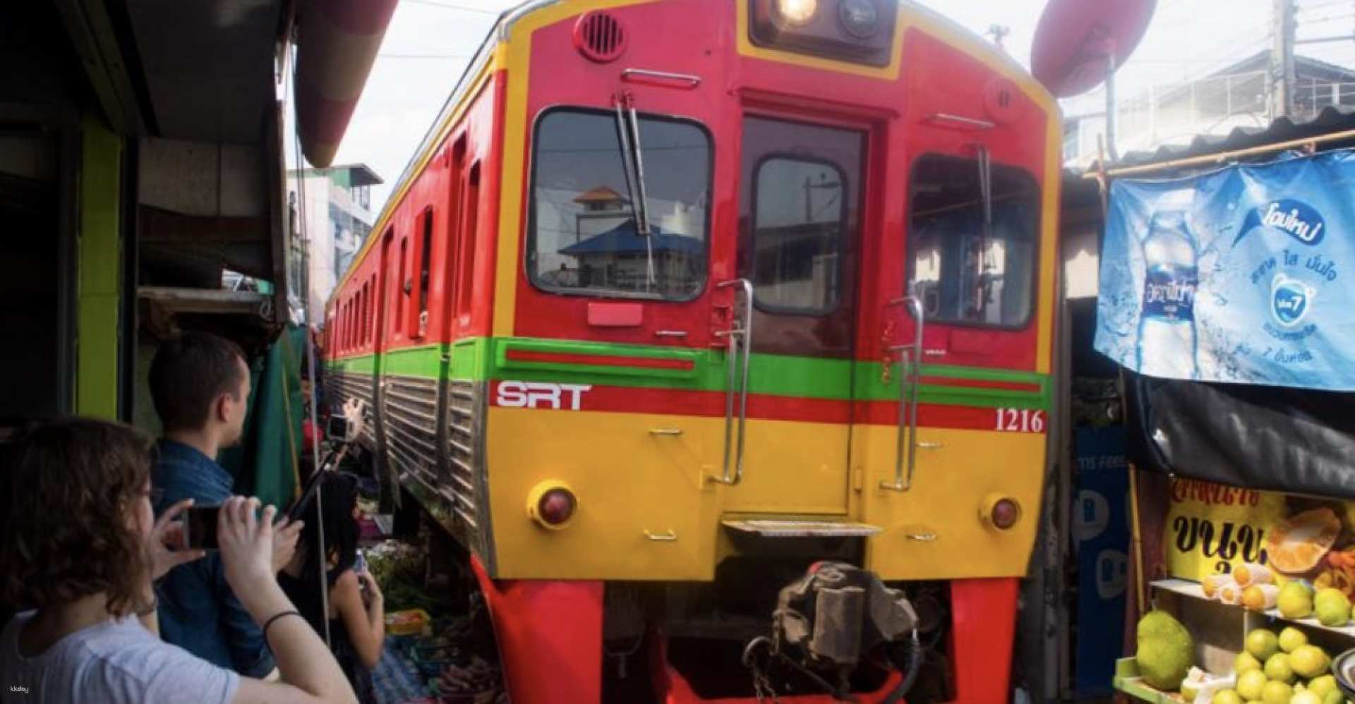 [Exclusive Charter] Explore Bangkok: Maeklong Railway + Damnoen Saduak Floating Market (10 Hours) - Photo 1 of 6