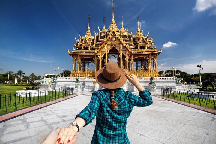Experience the stunning architecture and rich history of Bangkok’s landmarks with a knowledgeable guide ensuring a personalized journey filled with cultural discoveries and memorable moments.