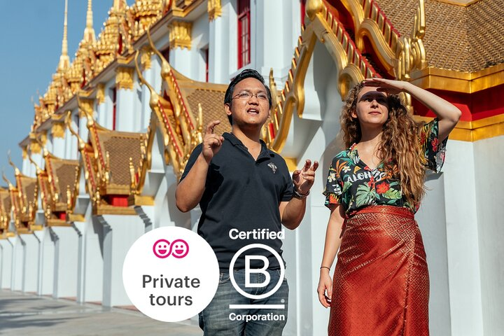 Discover Bangkok’s stunning architecture and rich culture through the eyes of a local guide experiencing hidden gems and local favorites that make your visit unforgettable.