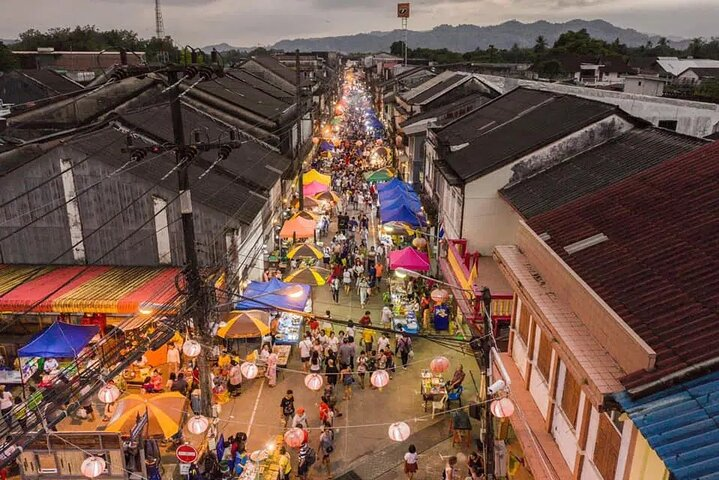 Khaolak Guide Tour to Evening Market and Rescured Elephant