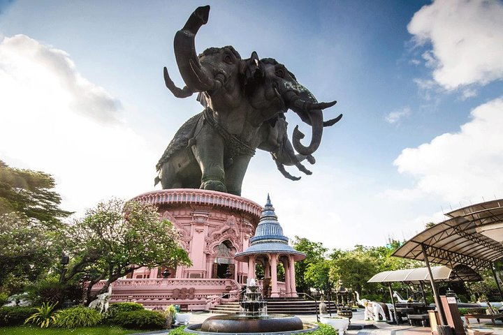 Explore the grandeur of the Erawan Museum where a colossal three-headed elephant towers above inviting travelers to experience a unique journey through the realms of the universe.