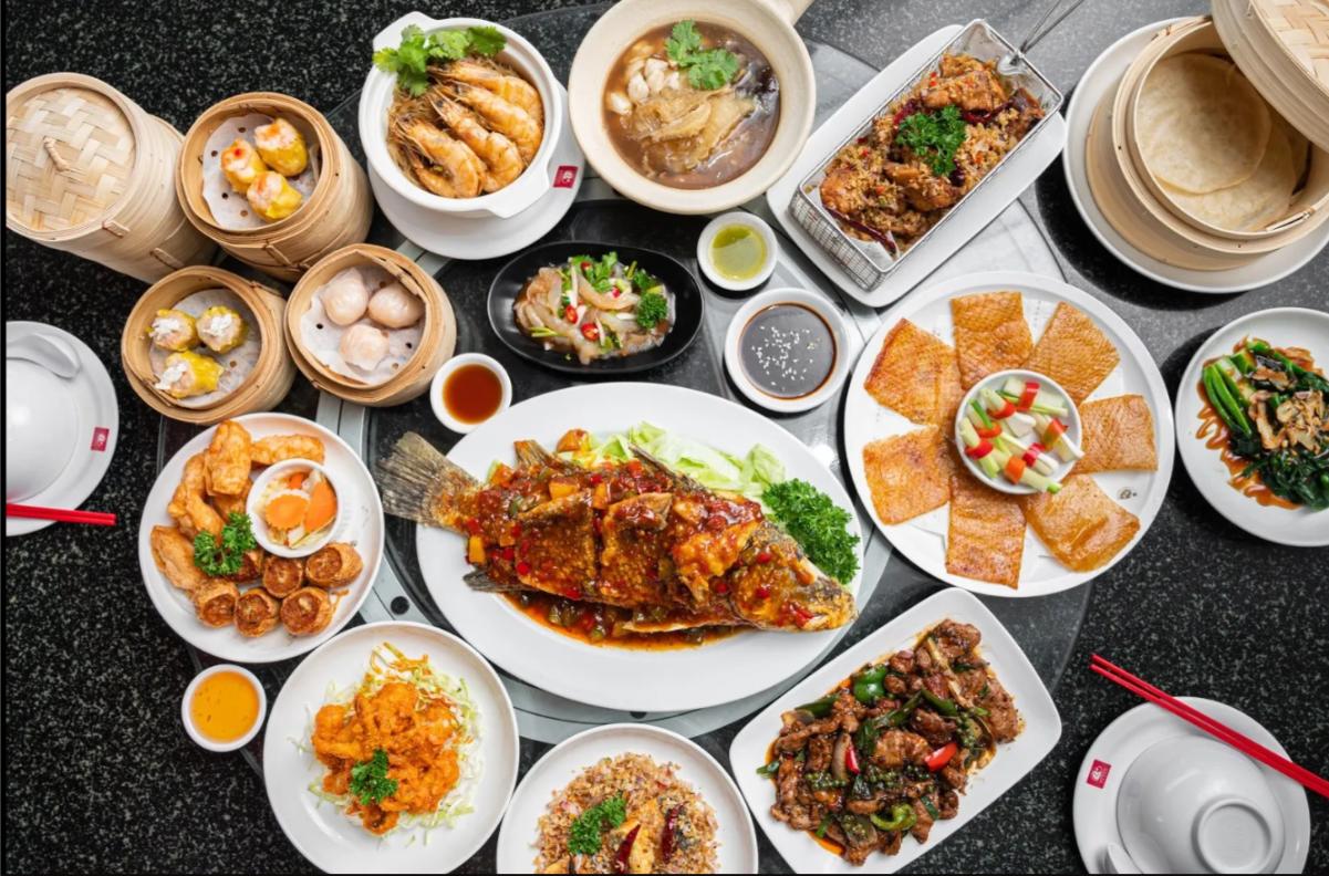 Delight in a culinary journey at Hongmin Mega Bangna where expertly crafted dishes showcase fresh ingredients and traditional flavors perfect for sharing with friends and family.