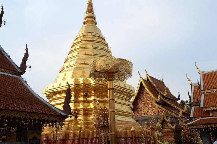 Hot! Doisuthep Temple+Wat Palad+Sticky waterfall - Photo 1 of 13