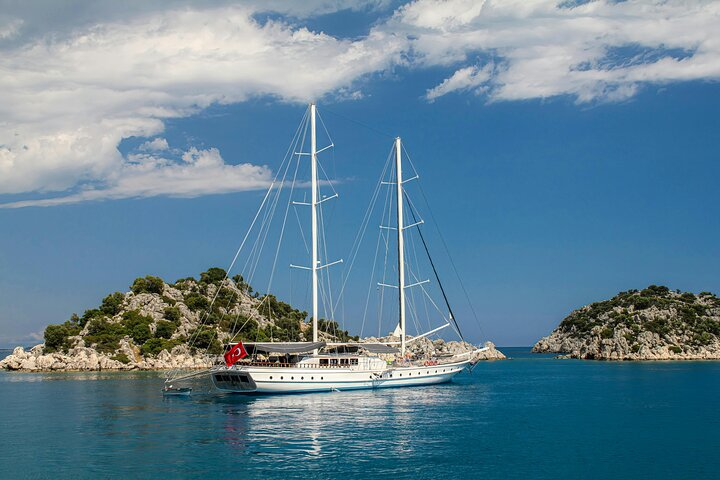 Experience the allure of Phi Phi Island with a private yacht exploring iconic landscapes and capturing memories by the famous rock featured in James Bond films.