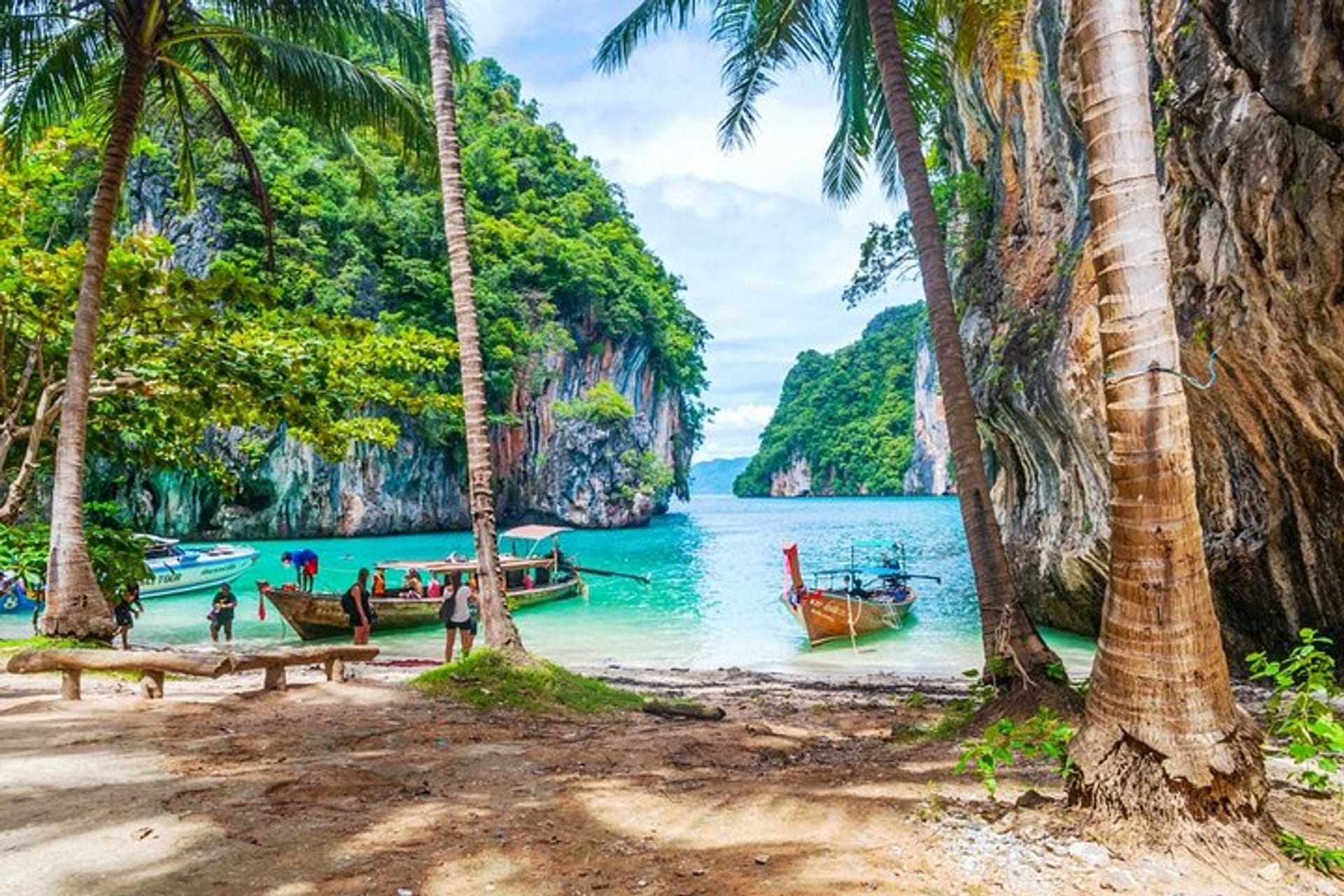 Koh Hong lagoon, Pakbia, Lading Islands by Longtail. in Krabi | Pelago