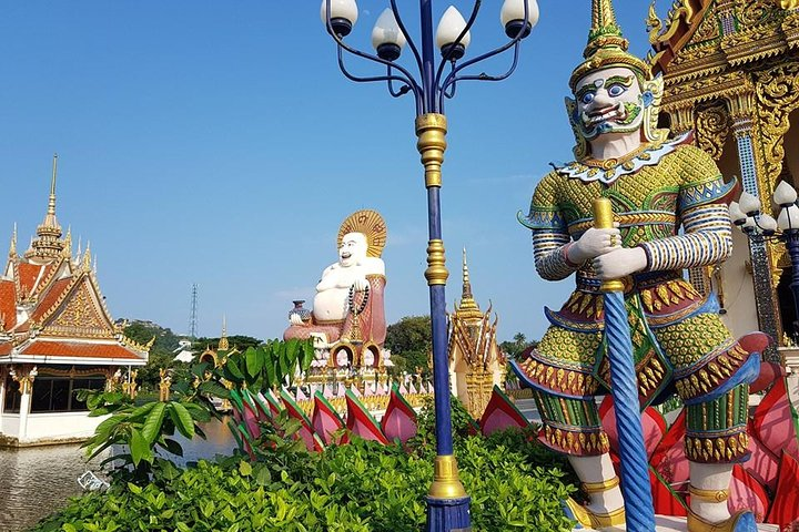 Explore the stunning landmarks of Koh Samui where intricate architecture meets serene waters offering travelers a unique glimpse into the island's rich culture and breathtaking scenery.