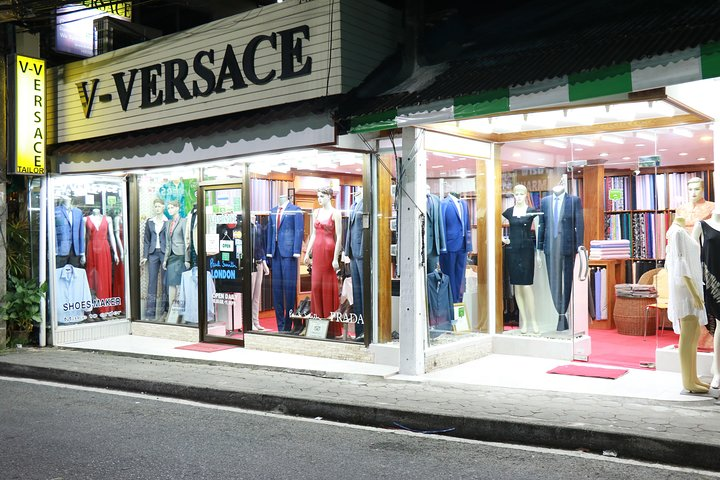Front View V-Versace